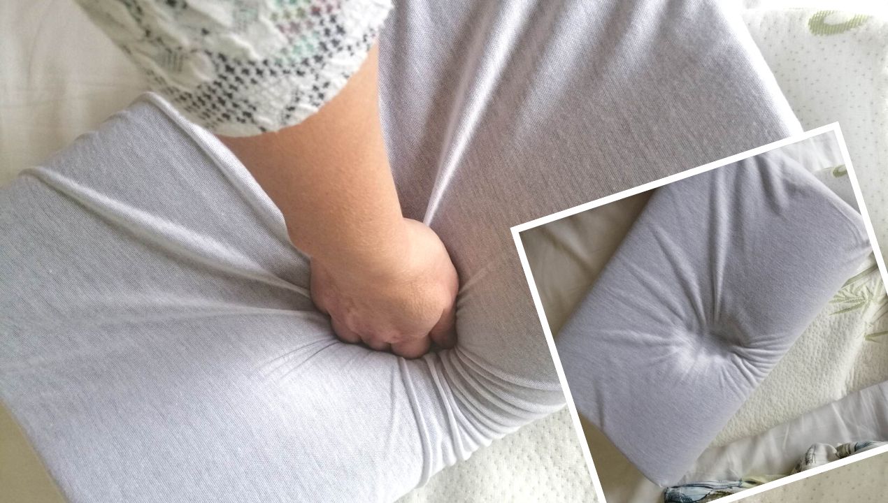 Wetrzyj w poduszkę z pianki memory i zostaw na kilka minut. Brud i plamy z potu znikną