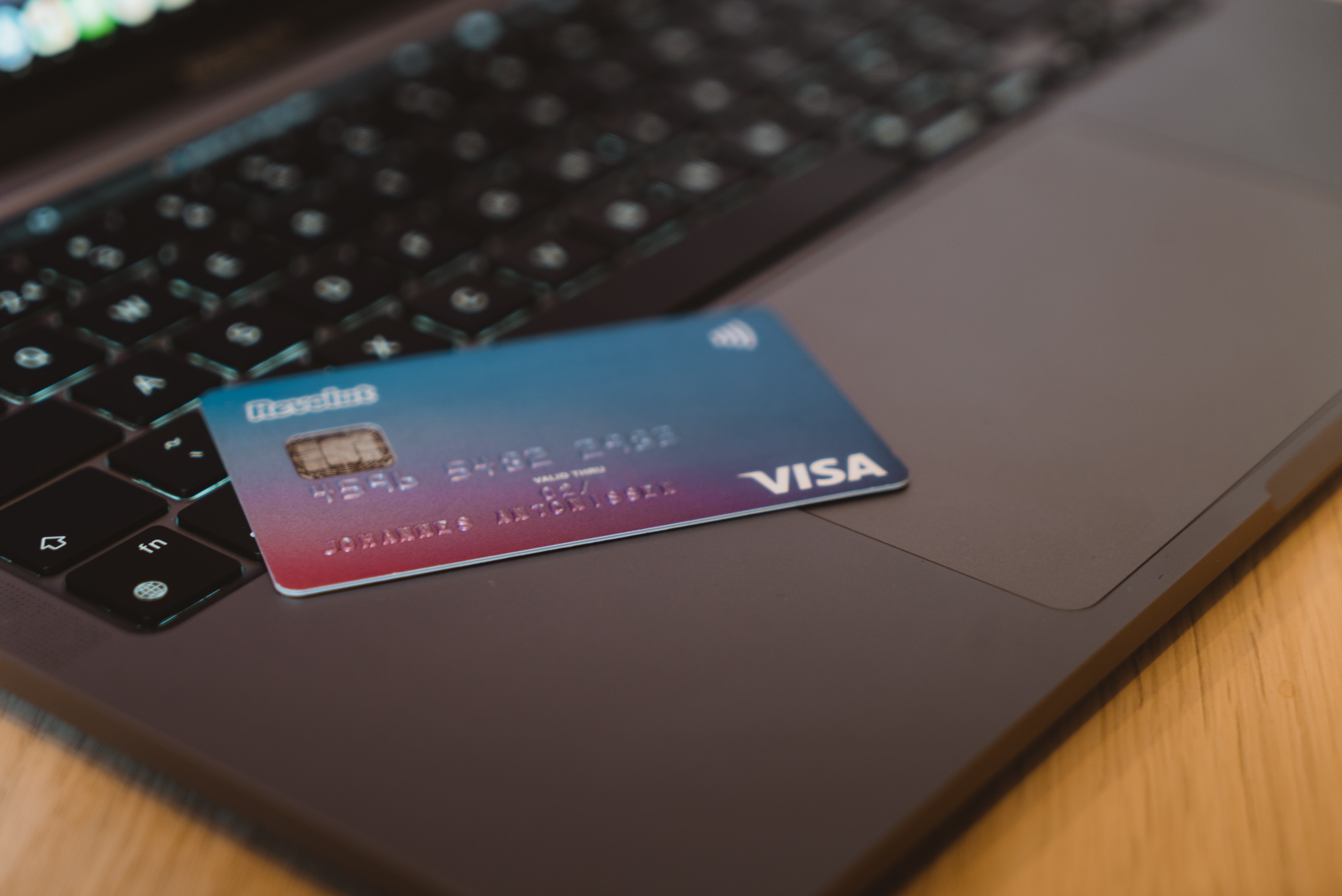 Visa wprowadza płatności za gaz w ETH dzięki kart!