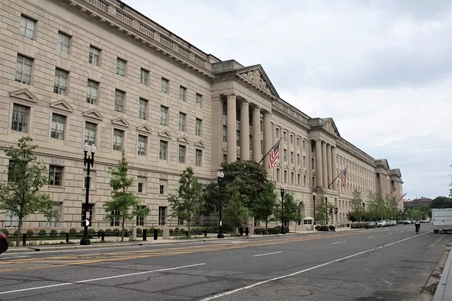 Skąd FBI ma kryptowaluty o wartości prawie 2 mln USD? Bitcoin, Tether i Ether to tylko niektóre z nich