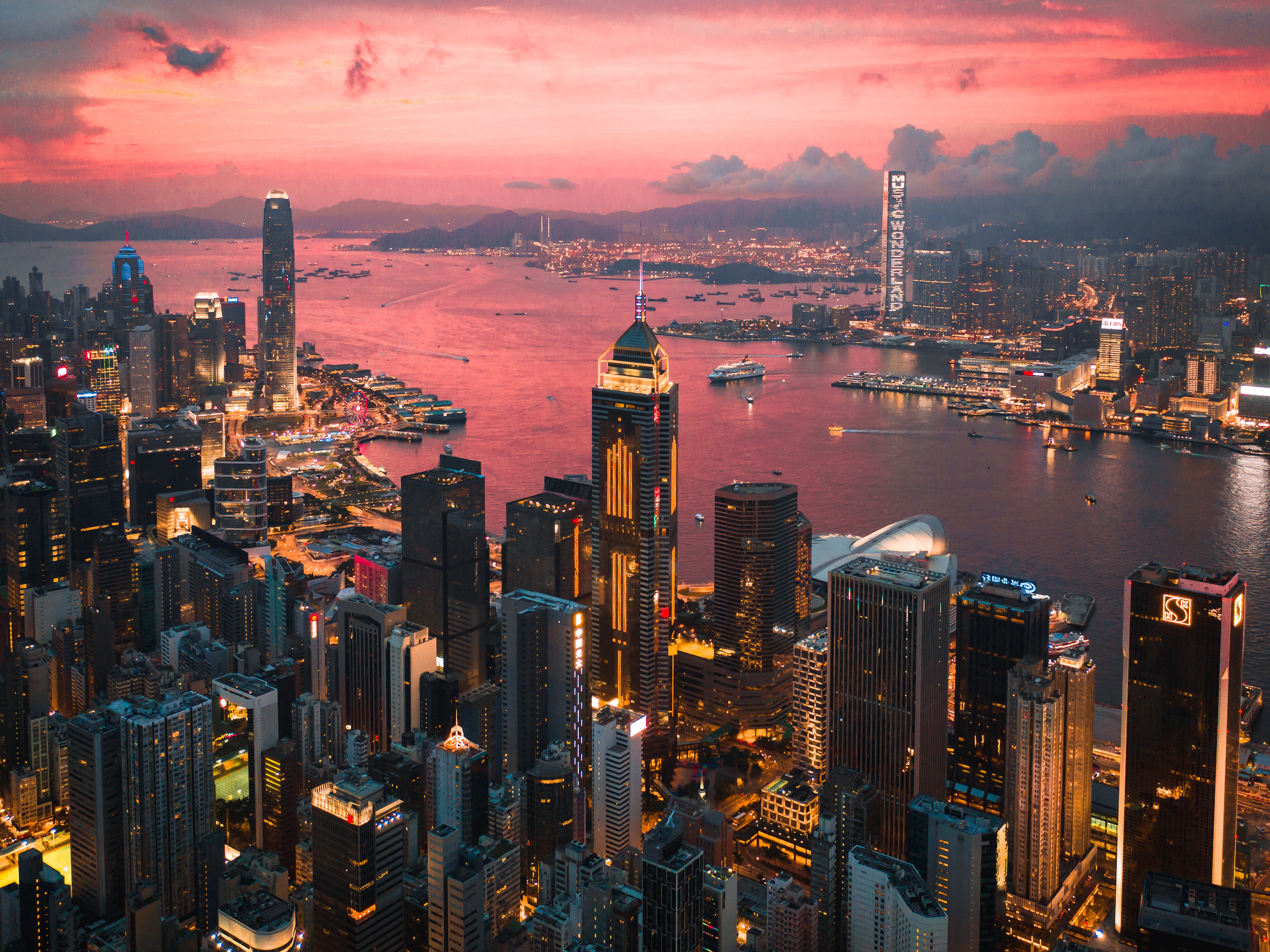 Hongkong wydał pierwsze licencje na detaliczny handel kryptowalutami