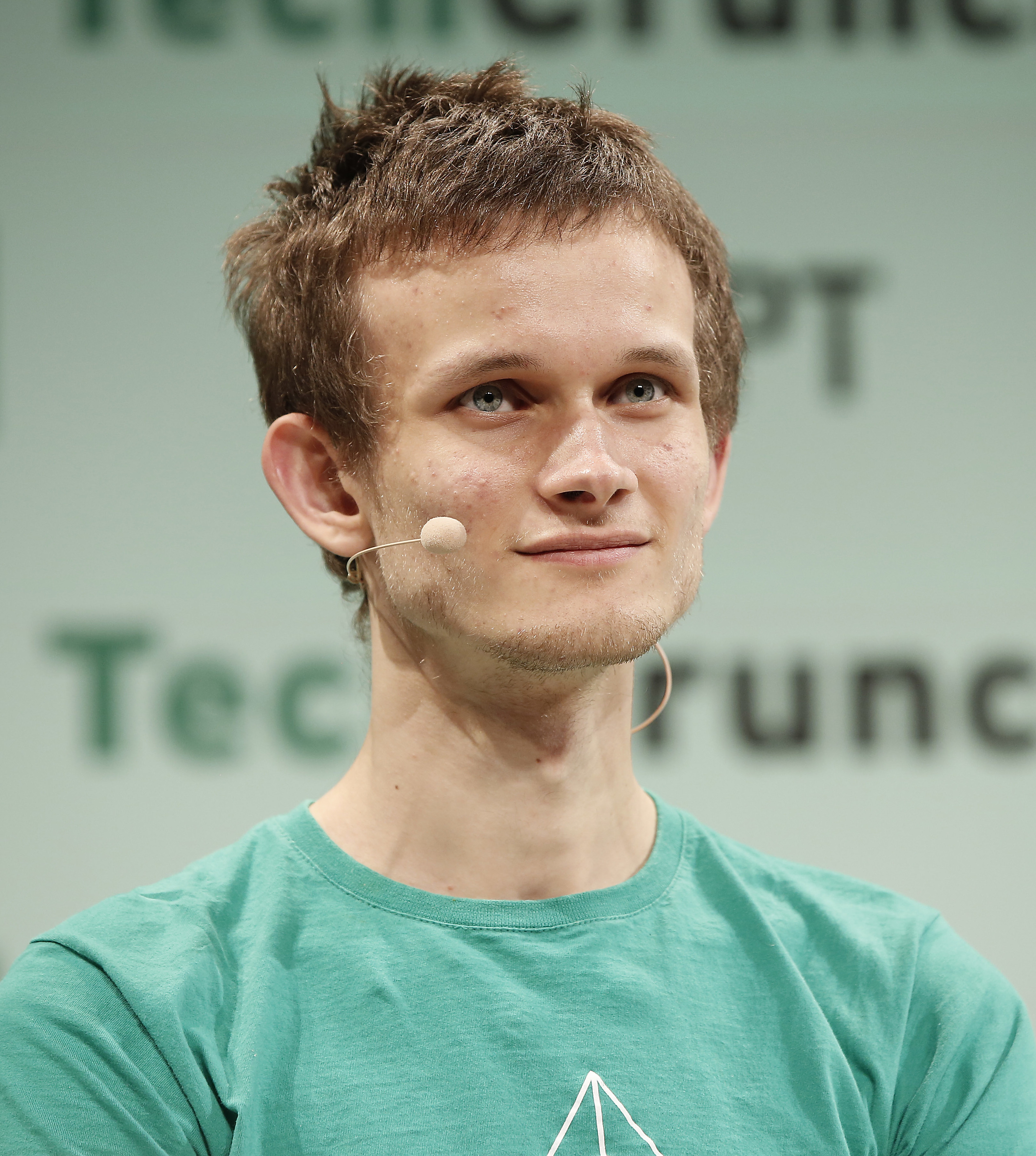 Współzałożyciel Ethereum przesłał do Coinbase ETH o wartści 600 tys. USD. To już kolejny transfer na giełdy. Co oznacza ten ruch?