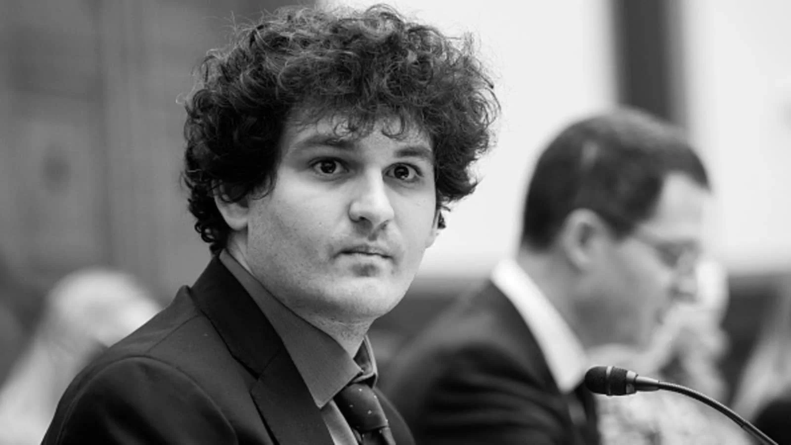 Założyciel Cardano zszokowany. „Nie mogę uwierzyć, iż SBF staje się gwiazdą”