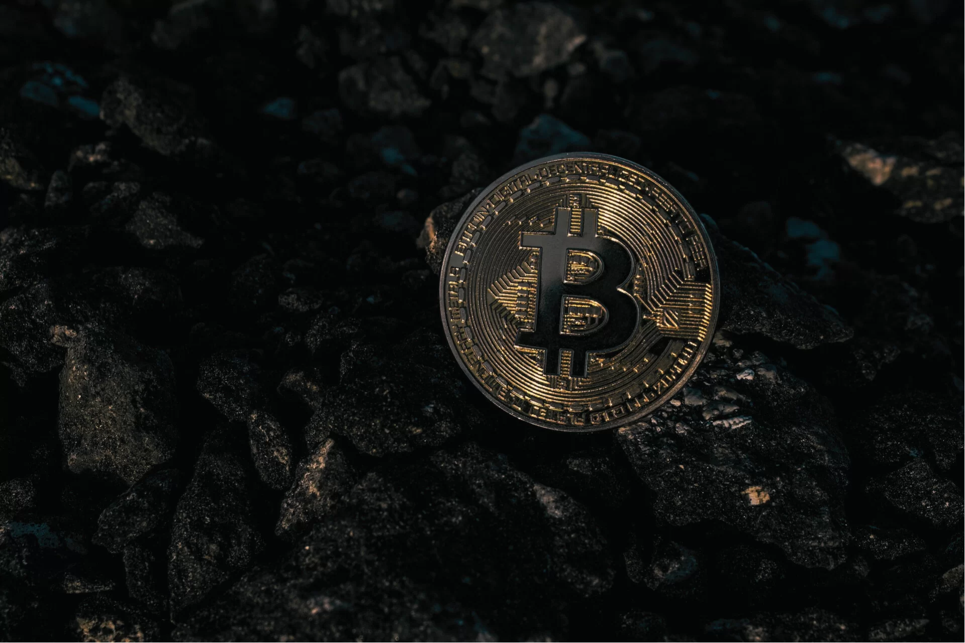 Wszyscy czekają na Bitcoin ETF, ale mało kto rozważa jego ciemne strony. O czym powinniśmy wiedzieć?