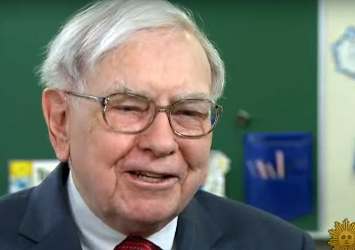 Tylko krowa nie zmienia poglądów? Wydało się: Warren Buffett zarabiał na BTC