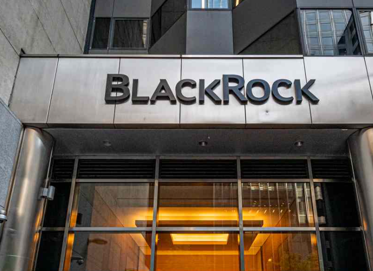 Tego nikt się nie spodziewał! BlackRock ETF w pierwszej piątce ETP pod względem napływu kapitału