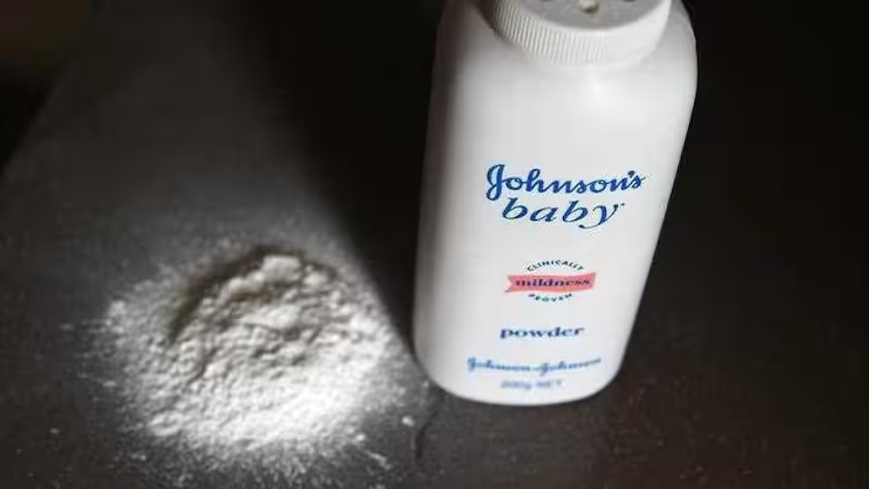 Puder dla niemowląt zawierał szkodliwe elementy. Gigant zapłaci setki milionów, ale to nie zakończy jego problemów