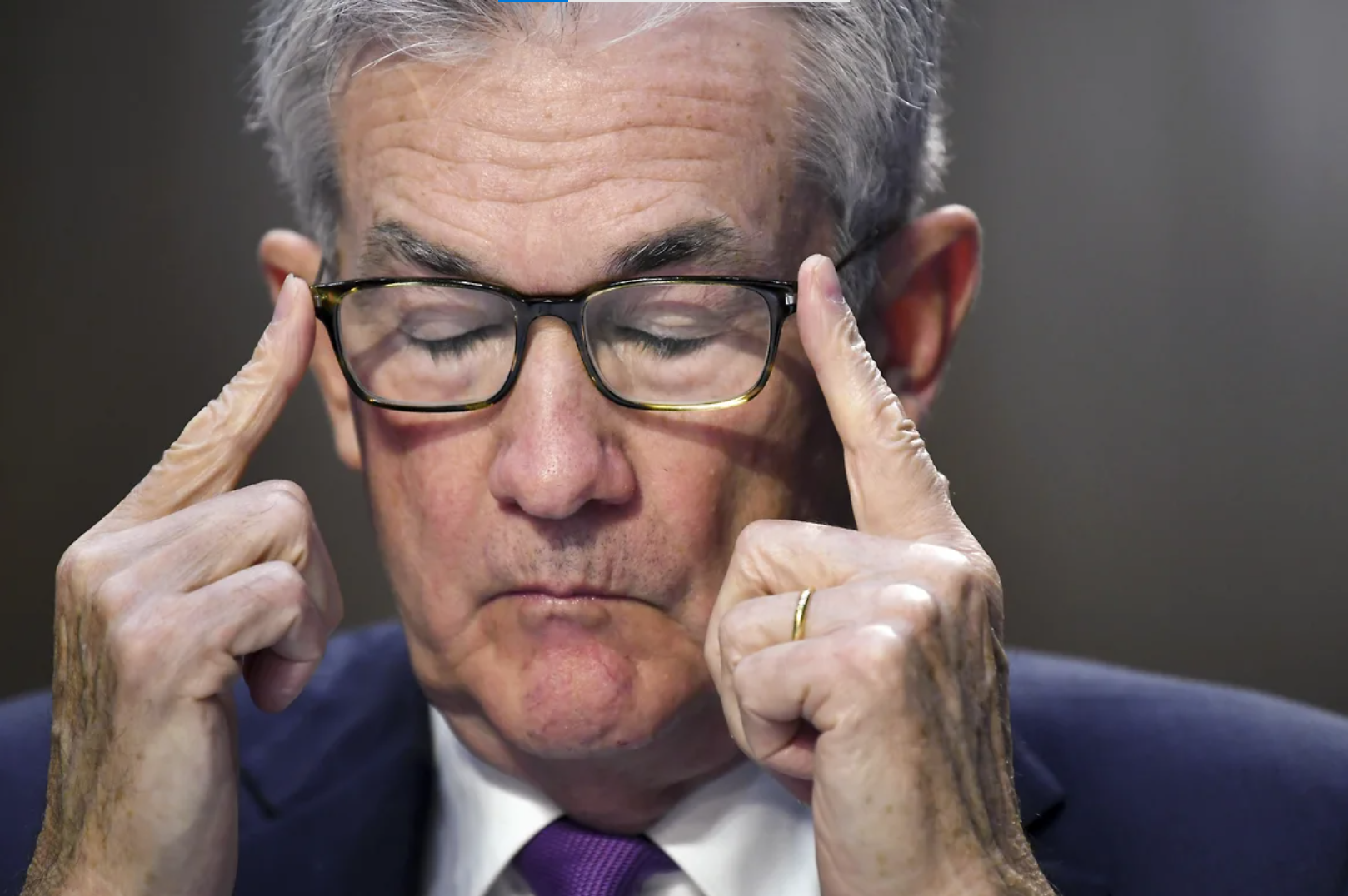 Powell rozczarował inwestorów, kursy akcji spadają. Co zadeklarował szef FED?