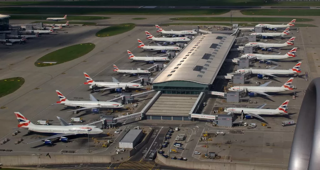 Zmiana lidera na europejskim niebie. Czarny koń zdetronizował Heathrow