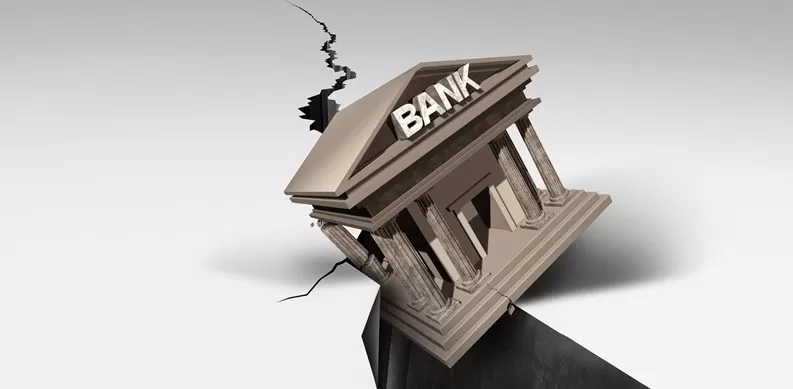 Bitcoin znów skorzysta na słabych bankach? Moody’s ostrzega i obniża rating 10 banków w USA!