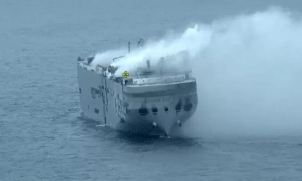 Pożar statku Fremantile Highway – elektryki bez winy? Prawda czy manipulacja gigantów EV?