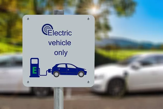 Samochody elektryczne zabiorą nam pracę. Czy te obawy są uzasadnione?
