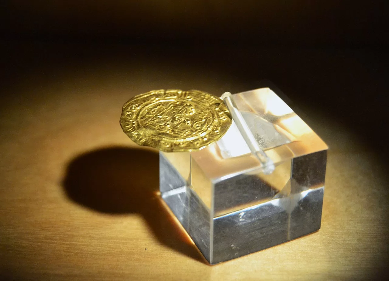 Powrót złotego dinara? Pieniądz kruszcowy w Malezji na drodze do obrotu