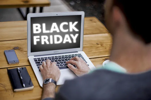 Zbliża się Black Friday. Na co trzeba uważać przy łowieniu okazji?