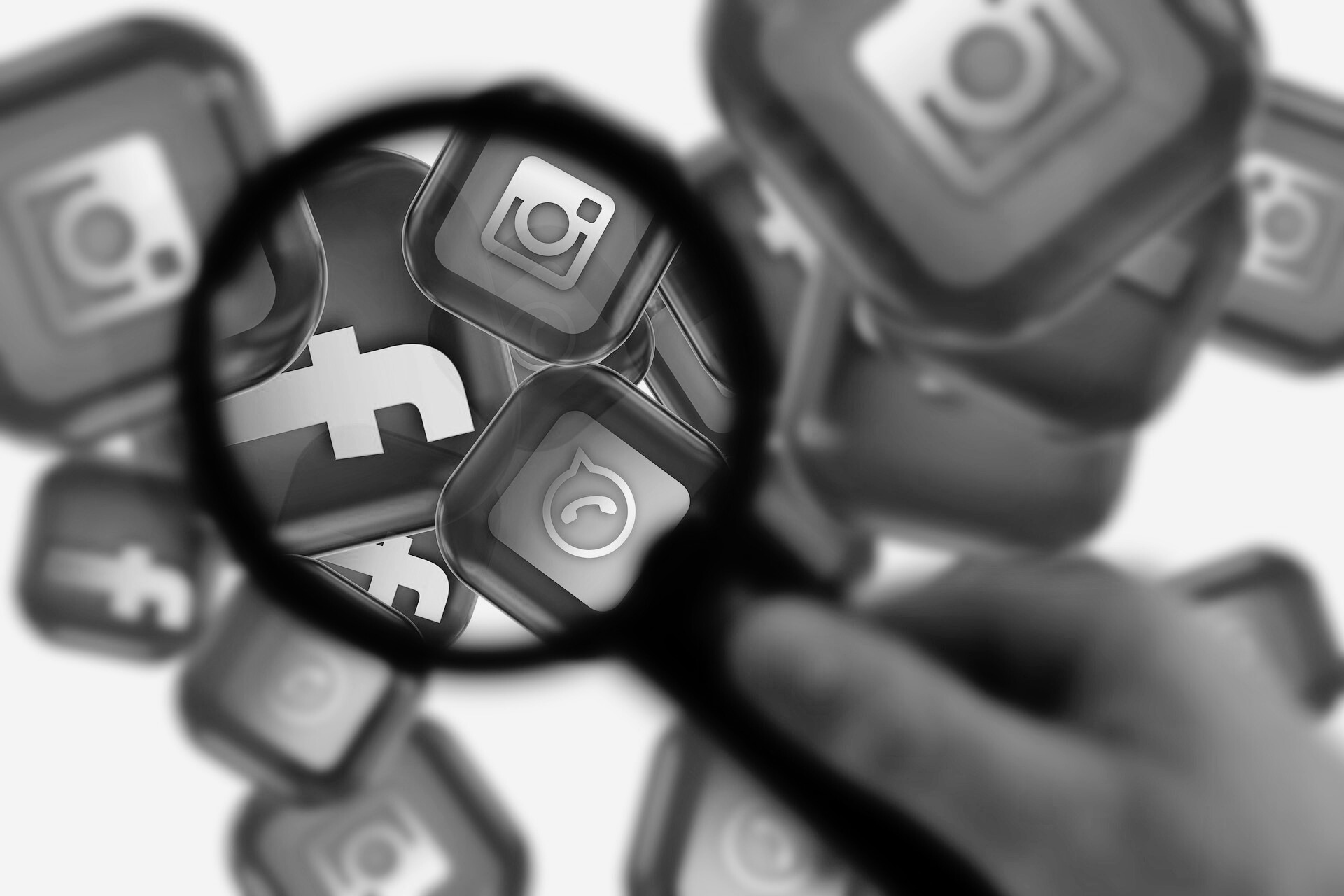 Meta utrudnia śledztwo w sprawie dotyczącej zagrożeń dla nieletnich? Stanowcza reakcja prokuratora generalnego