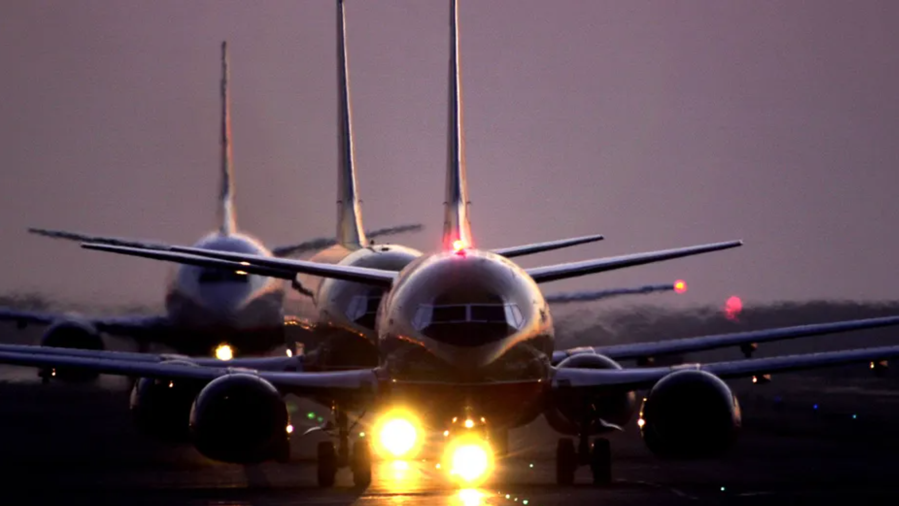 „Mogą być niekompetentni, liczy się, żeby byli czarni”. Pozew zbiorowy o rasistowską dyskryminację przeciw białym w FAA