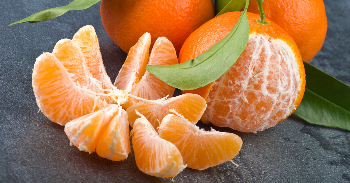 Prosty trik na zmianę smaku mandarynek z kwaśnych na słodkie. Wystarczy 10 minut!