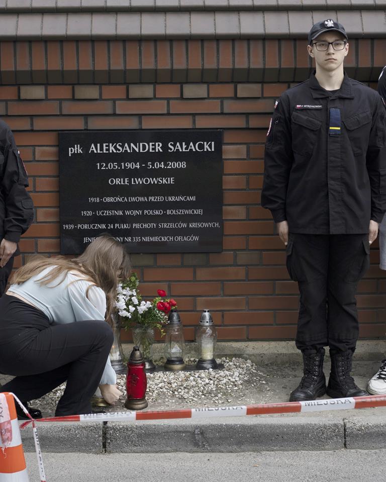 Tyscy uczniowie oddali hołd obrońcom polskości Lwowa i Górnego Śląska