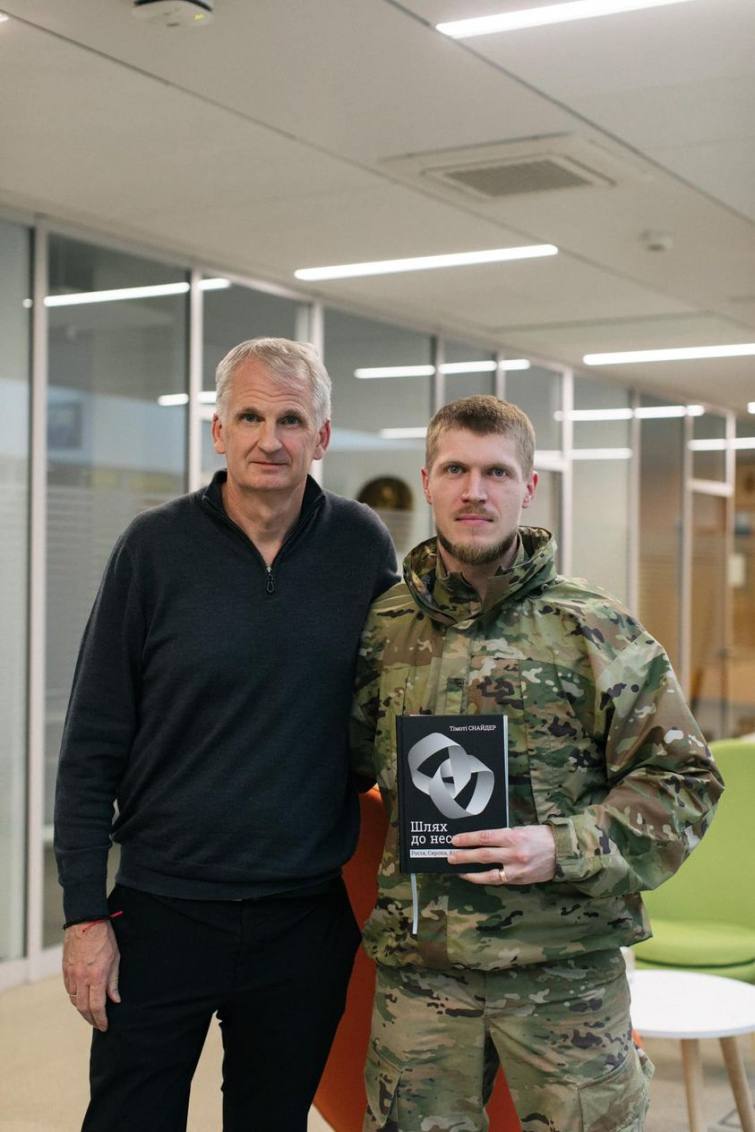 🪖Dzień 395 (25 marca 2023) – Czekając na…