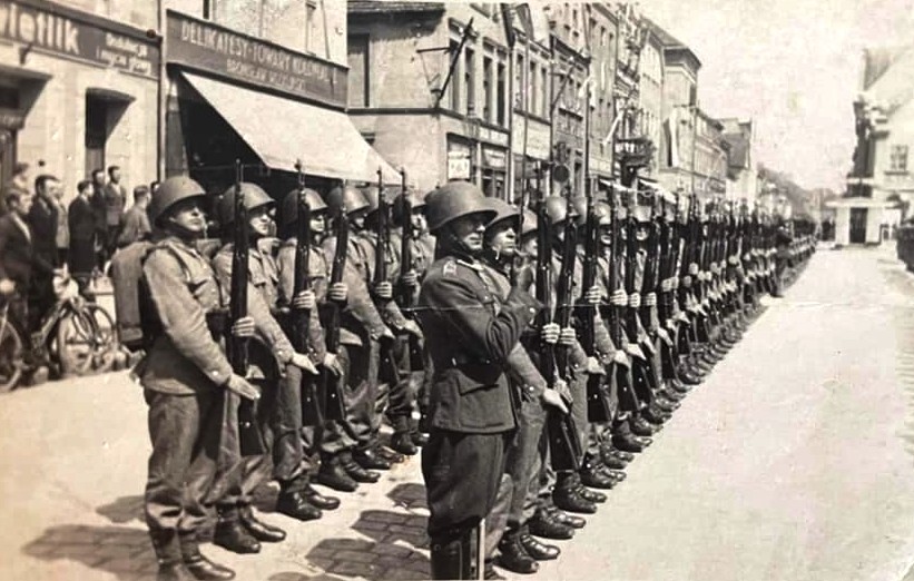 WYPOSAŻENIE PIECHURA WP 1939 CZ. I