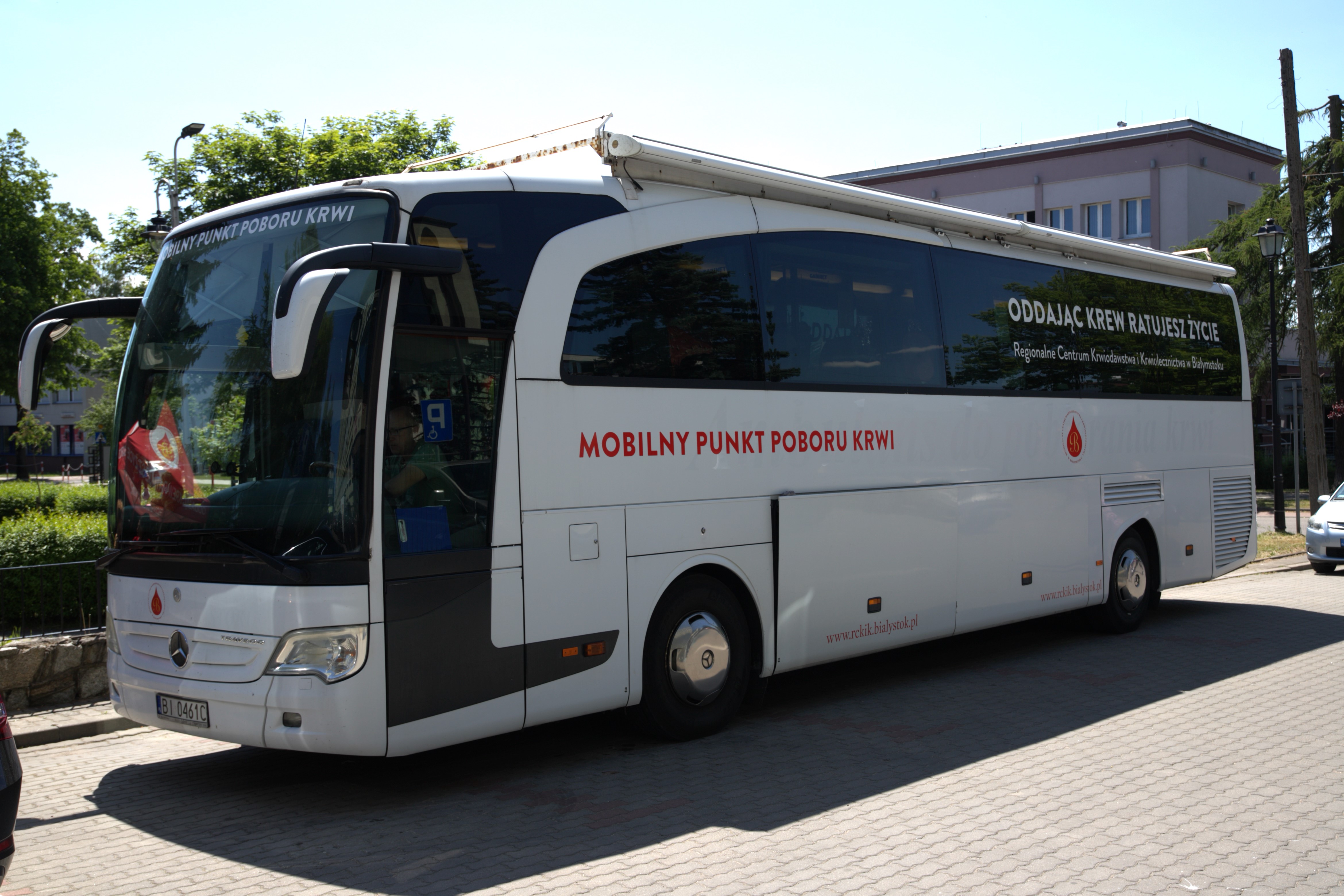 "TWOJA KREW MOJE ŻYCIE"