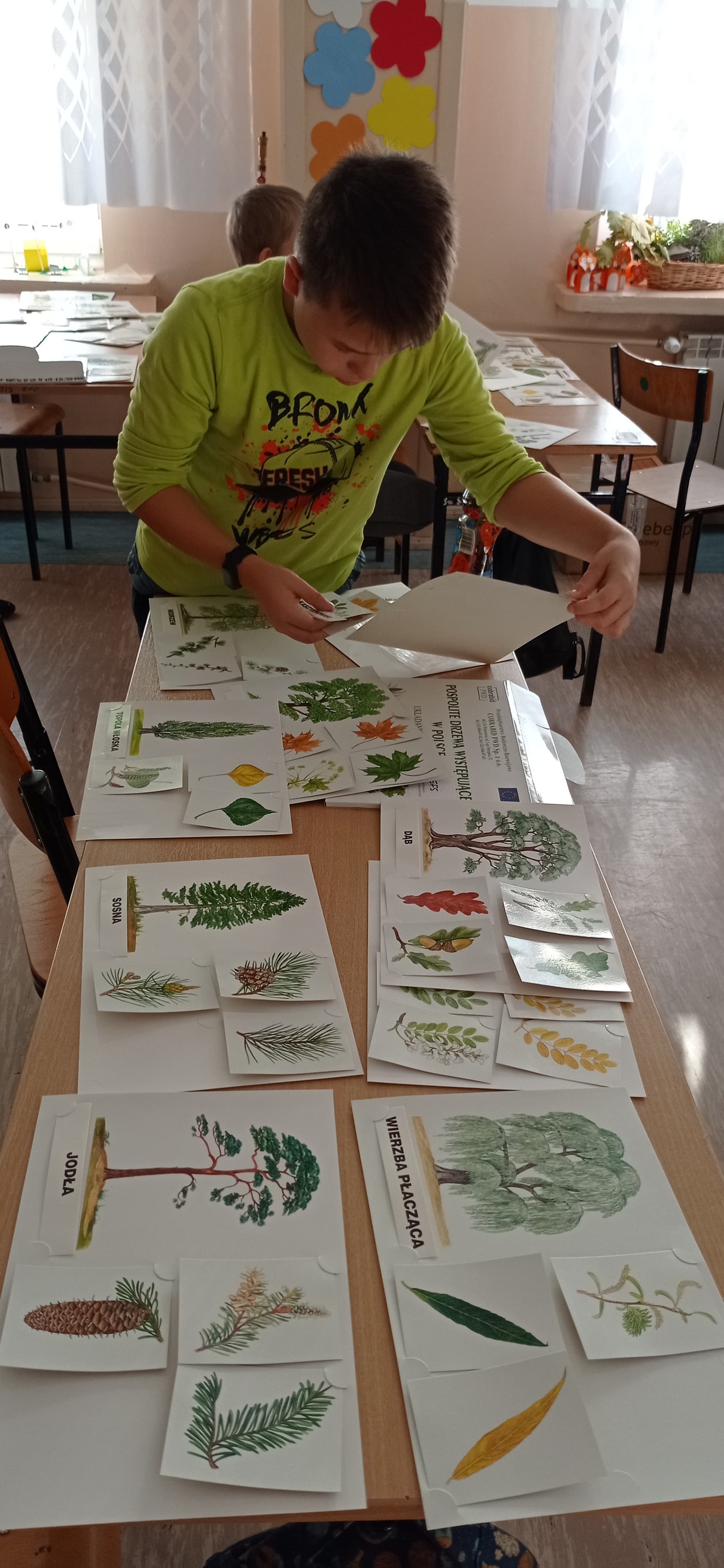 Korzystają z nowoczesnych technologii, żeby poznać las