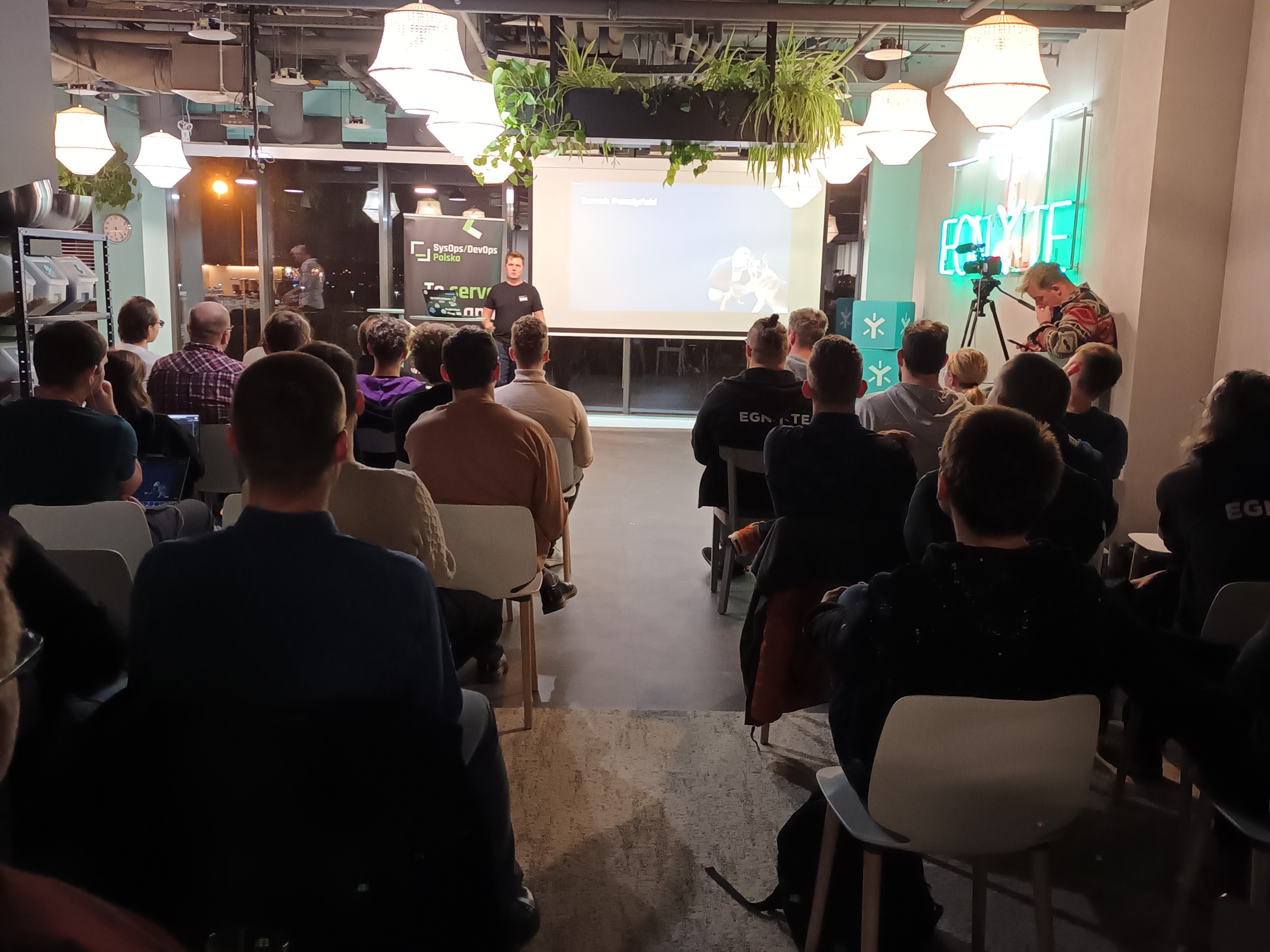 Poznaj pracę DevOpsa!