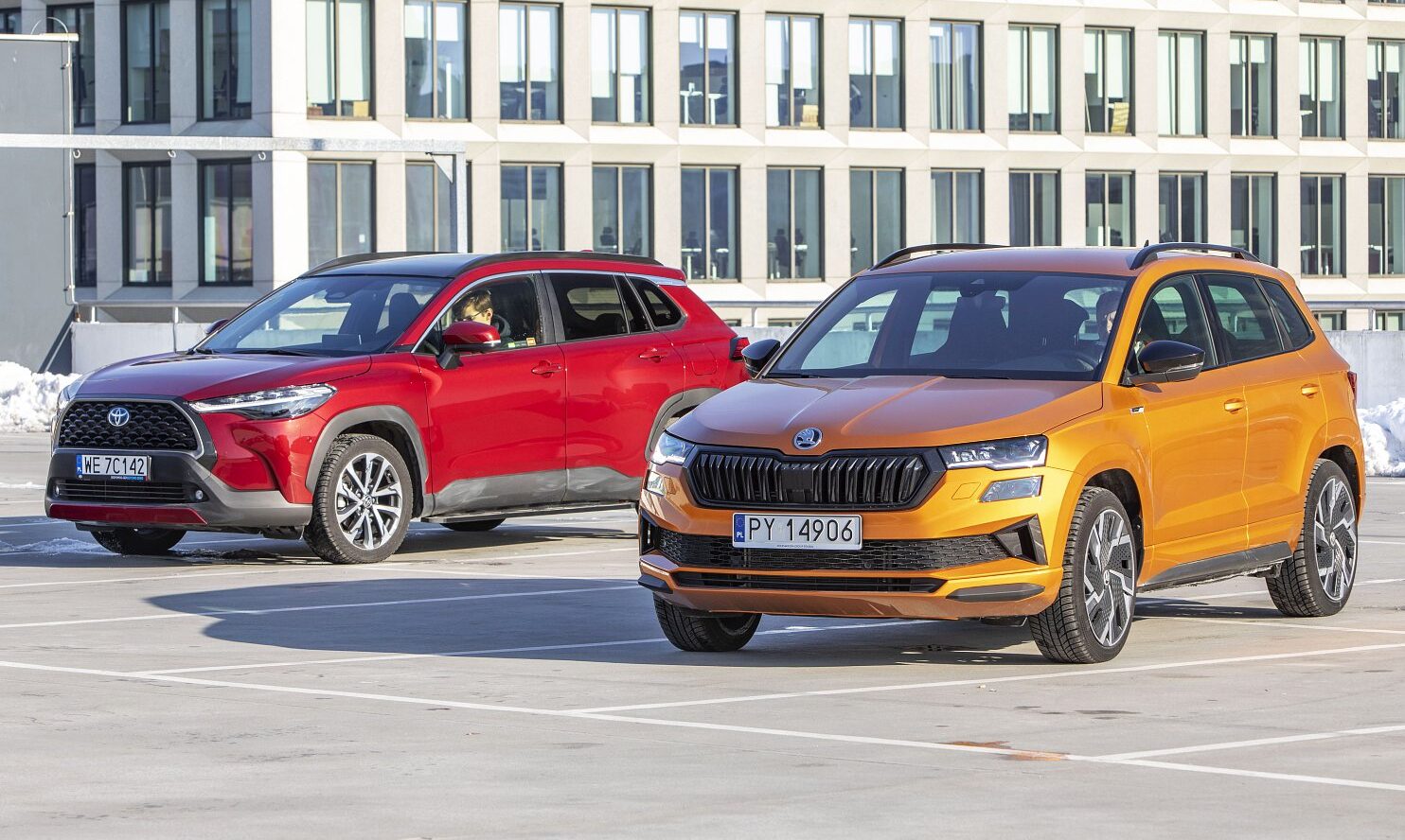 Skoda Karoq kontra Toyota Corolla Cross – PORÓWNANIE