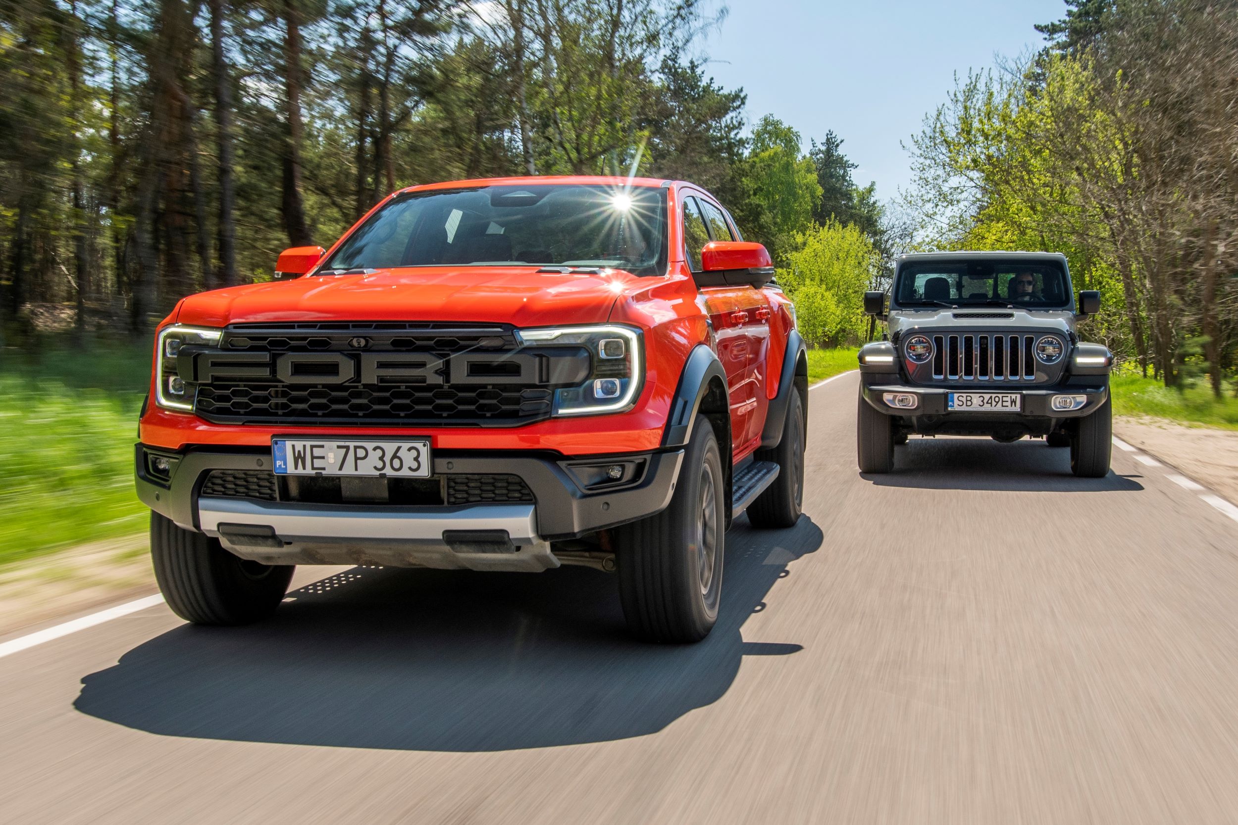 Ford Ranger Raptor, Jeep Gladiator – PORÓWNANIE