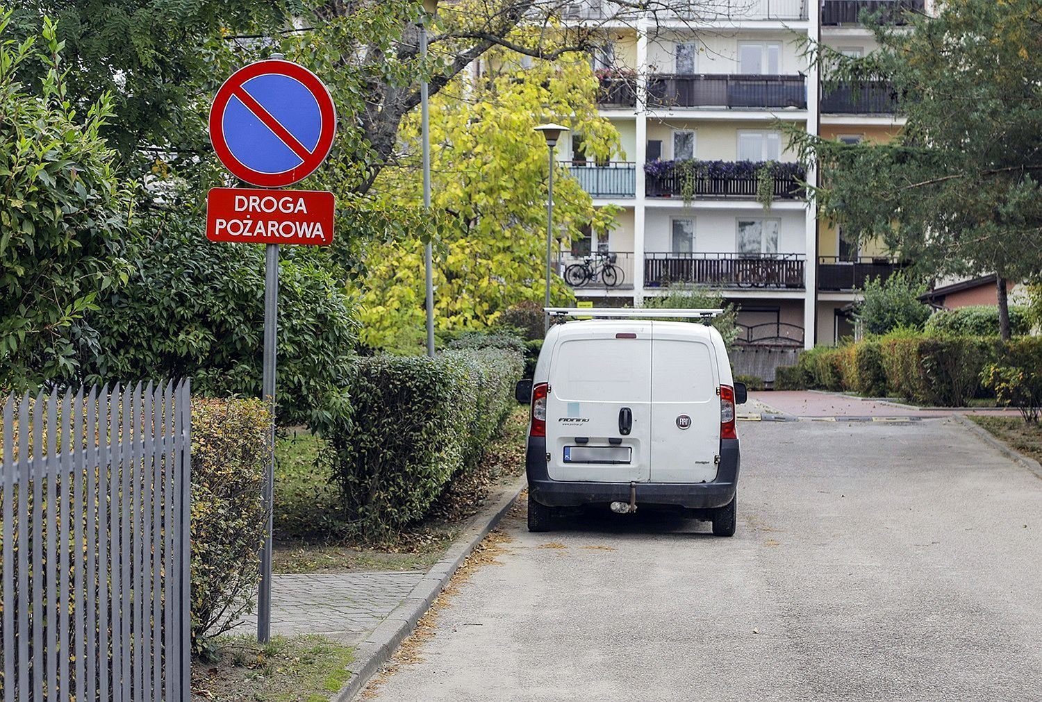 Mandat za złe parkowanie. Uważaj, zapłacisz ponad 1000 zł!