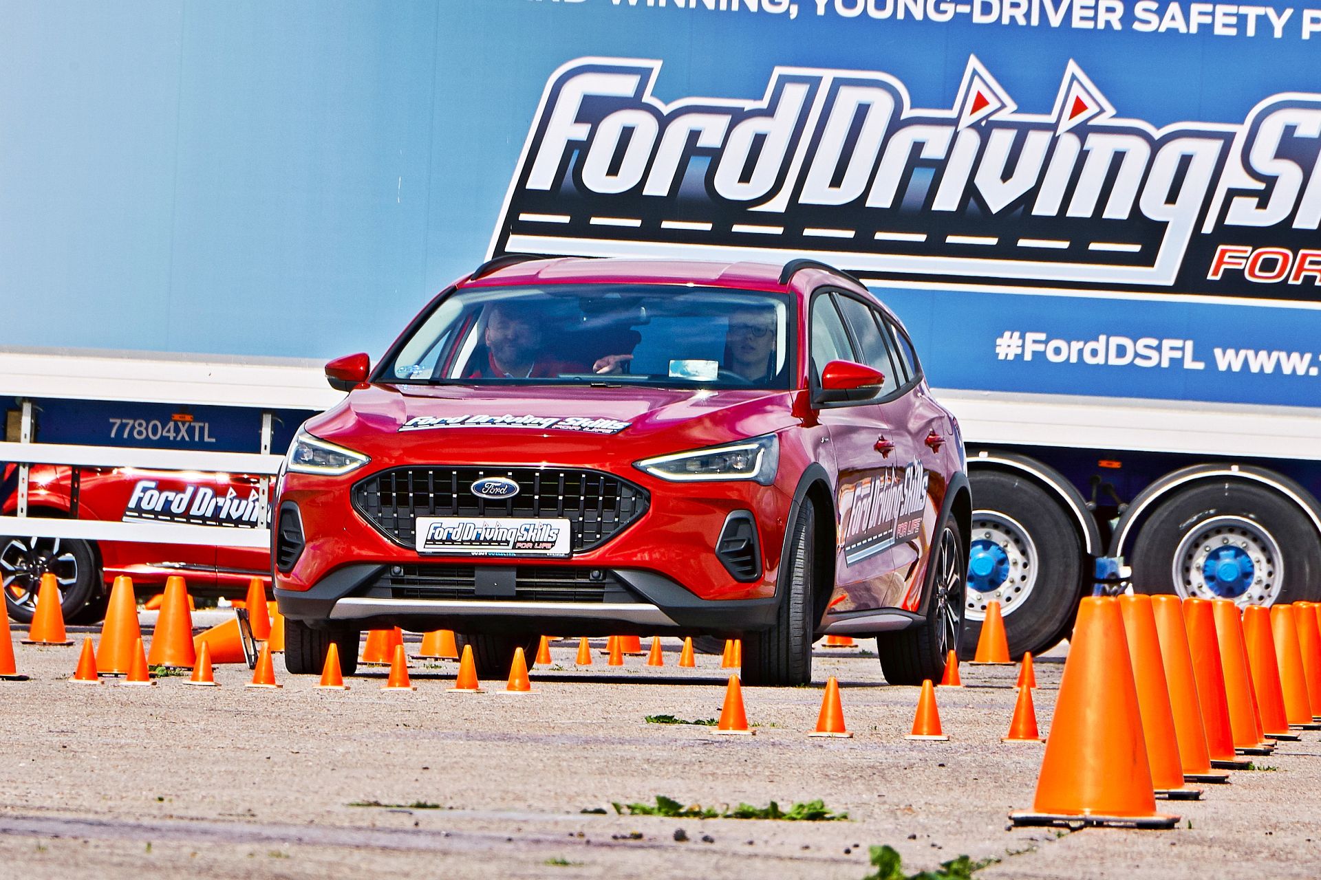Ford Driving Skills for Life po raz siódmy. Bezpłatny kurs dla młodych kierowców