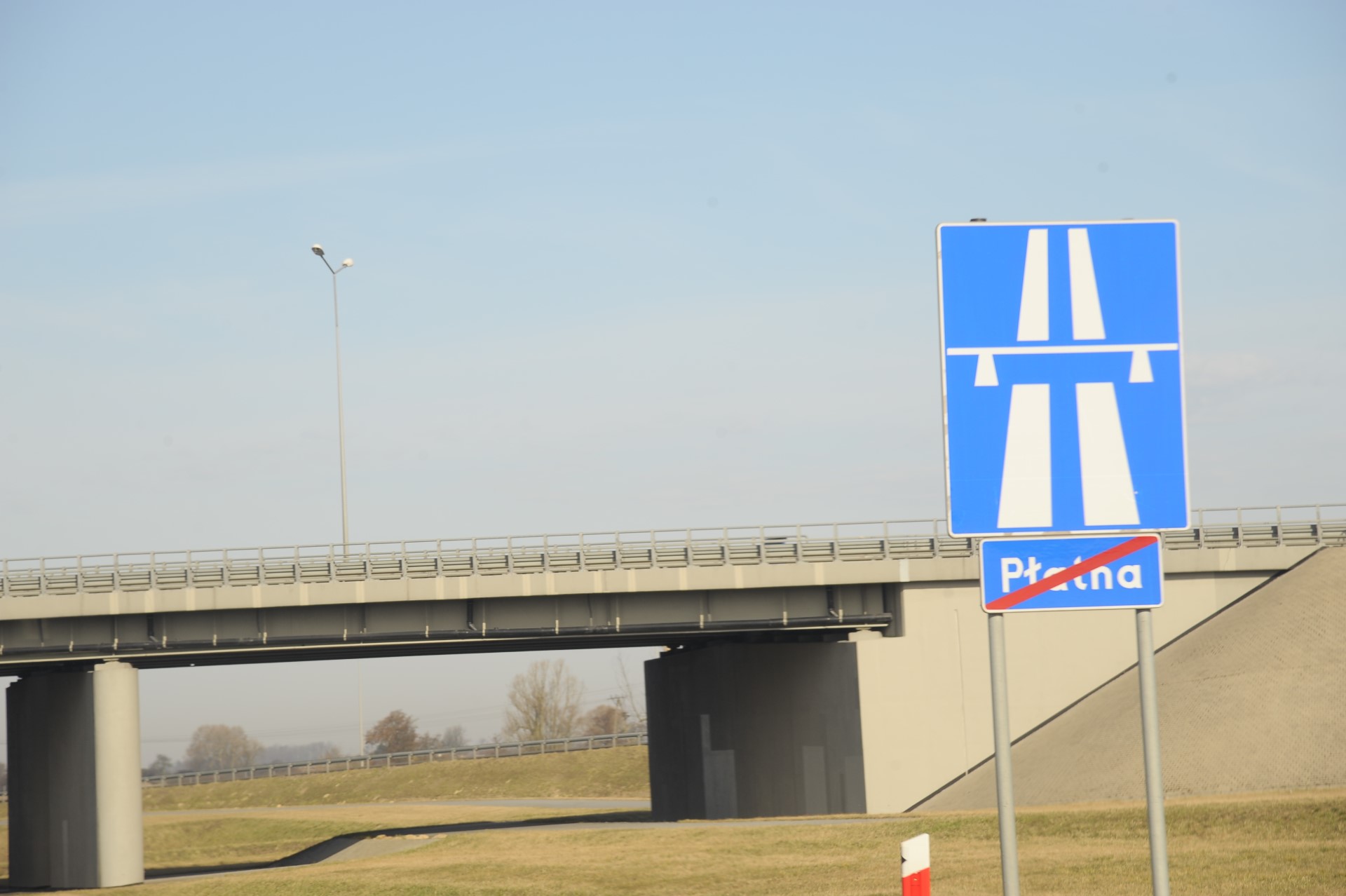 Bezpłatne autostrady zatwierdzone! A to nie koniec wyborczych prezentów dla kierowców!