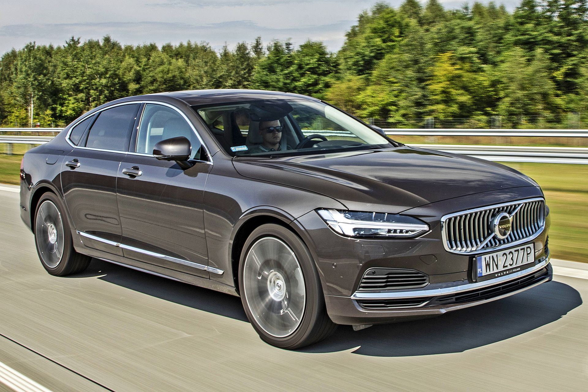 Volvo S90 (2023). Opis wersji i cennik