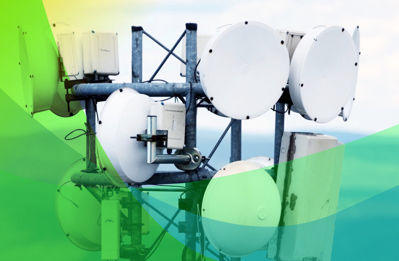 Traci Plus, zyskuje Play