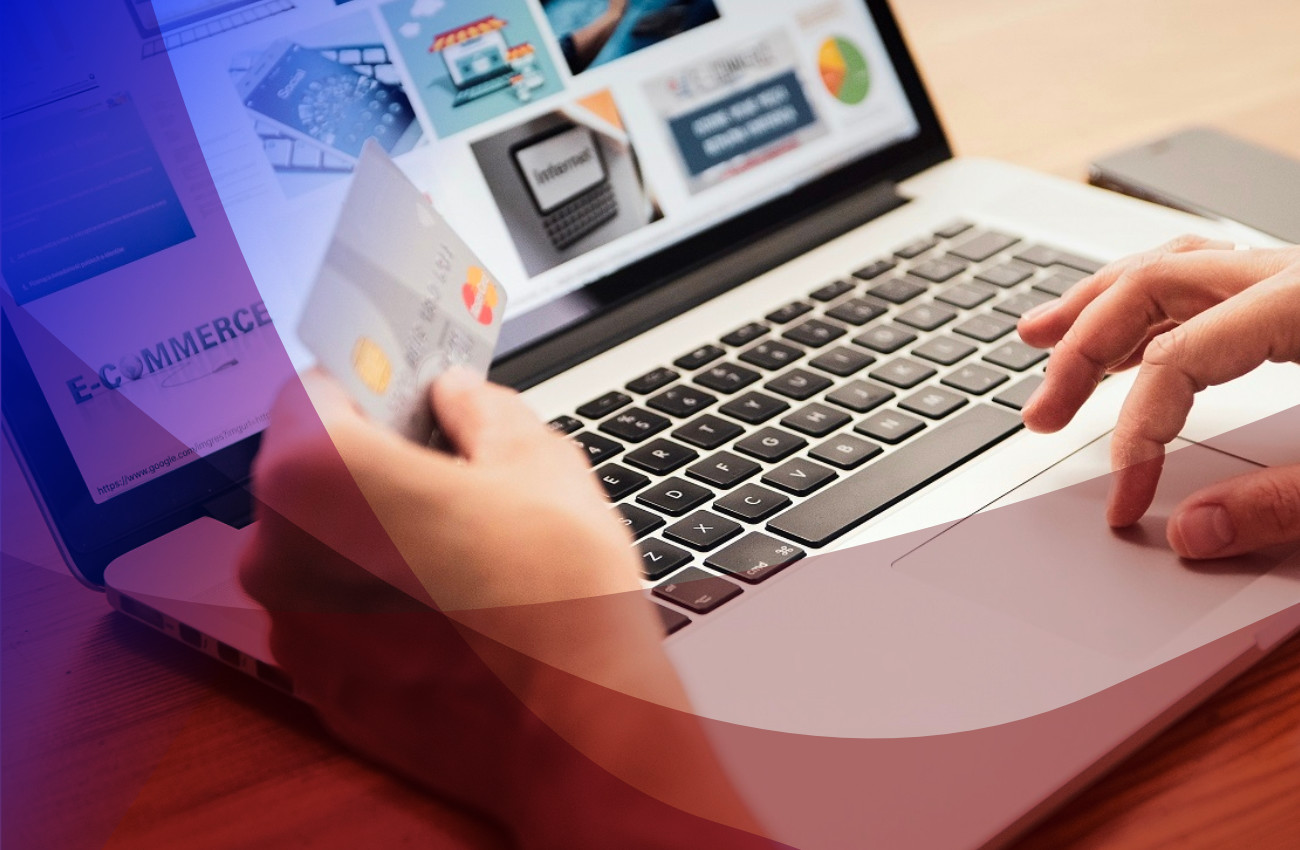 Zakupy w sieci mniej popularne niż przed rokiem. Rosną też zaległości